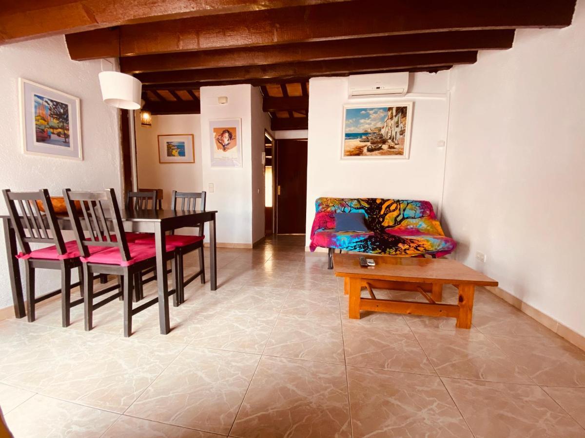 Apartamentos Mitus Canet De Mar Kültér fotó