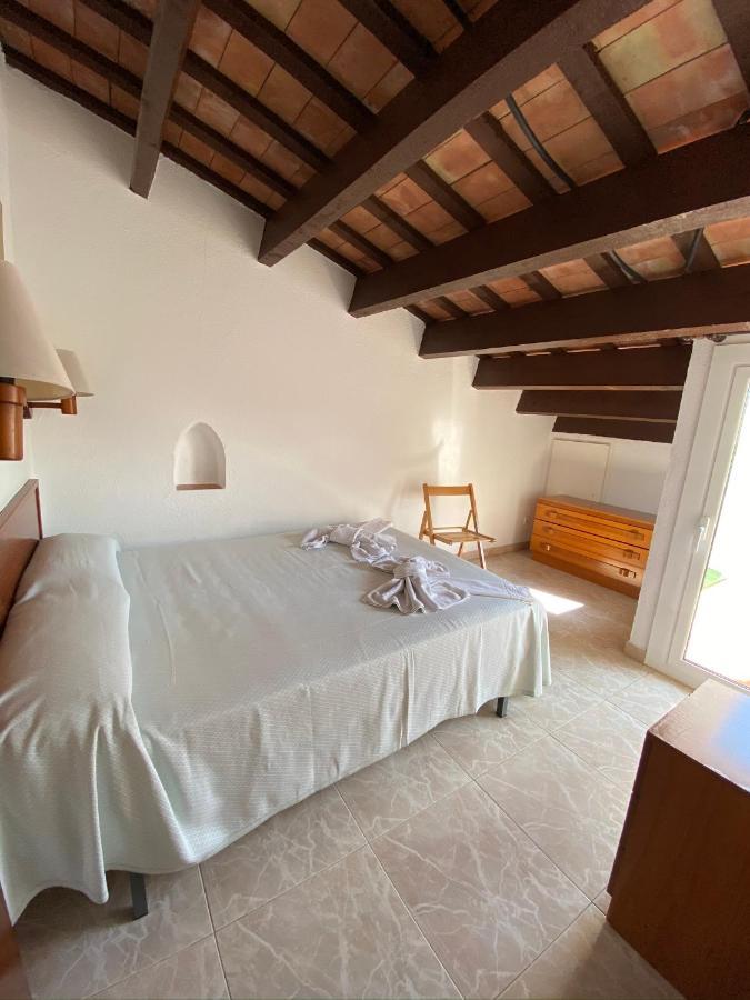 Apartamentos Mitus Canet De Mar Kültér fotó