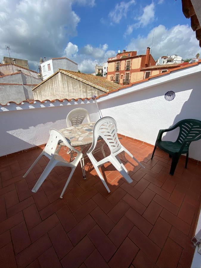 Apartamentos Mitus Canet De Mar Kültér fotó