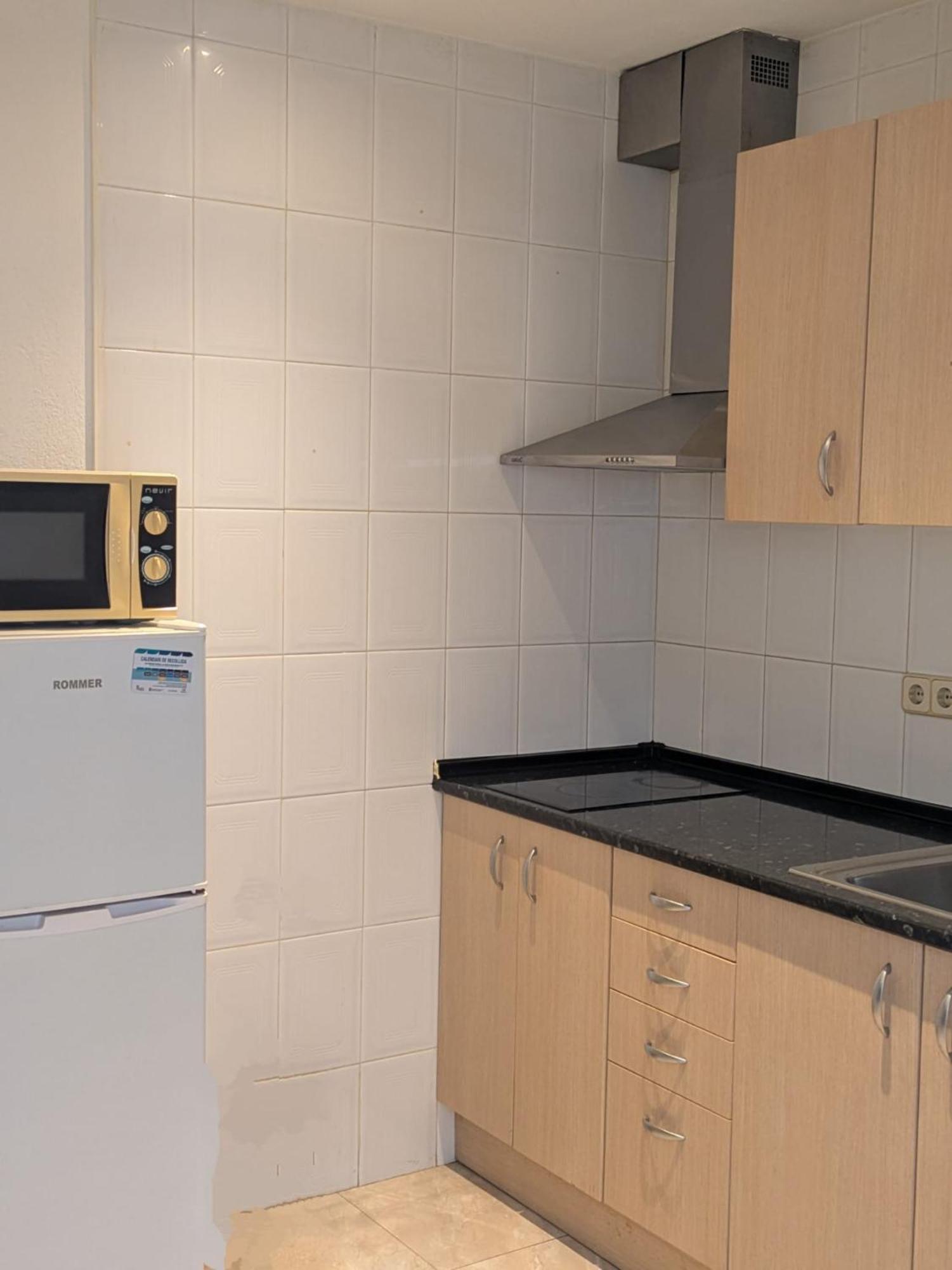 Apartamentos Mitus Canet De Mar Kültér fotó